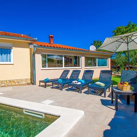 Marija With Private Pool Vodnjan